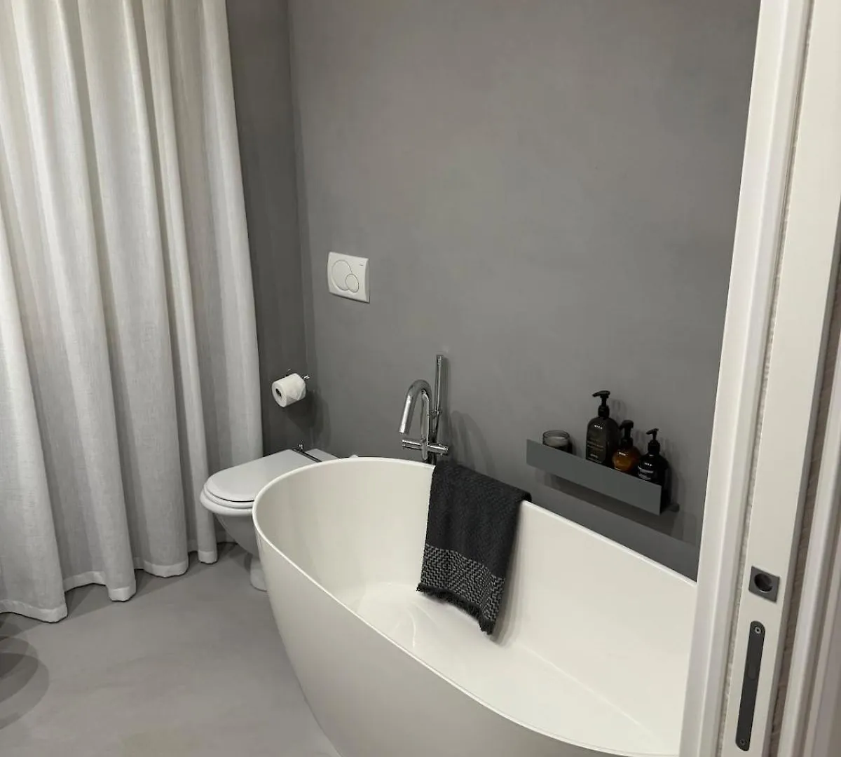 Apartment La Vita Lakeview - Garden & Pool