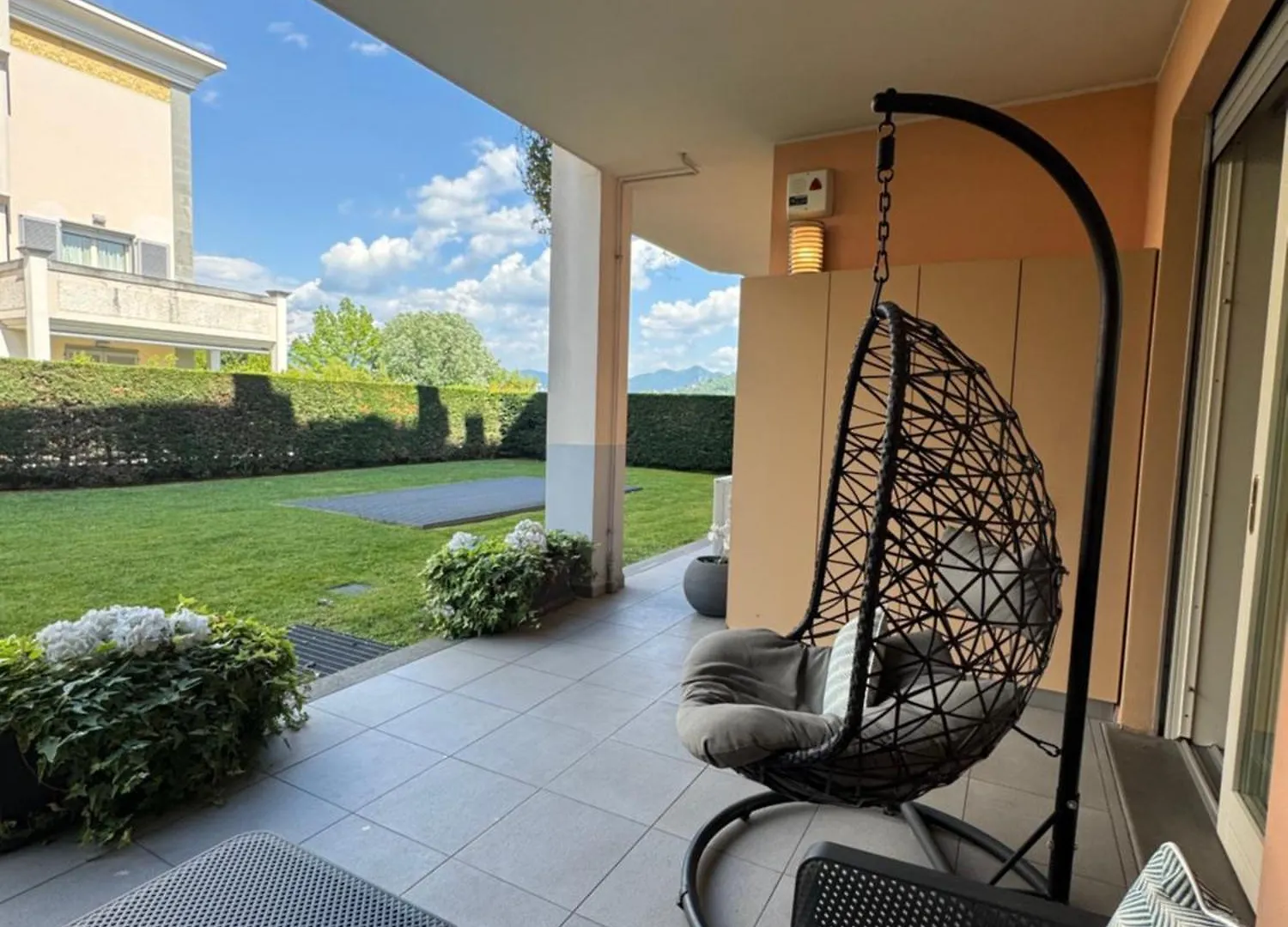 La Vita Lakeview - Garden & Pool