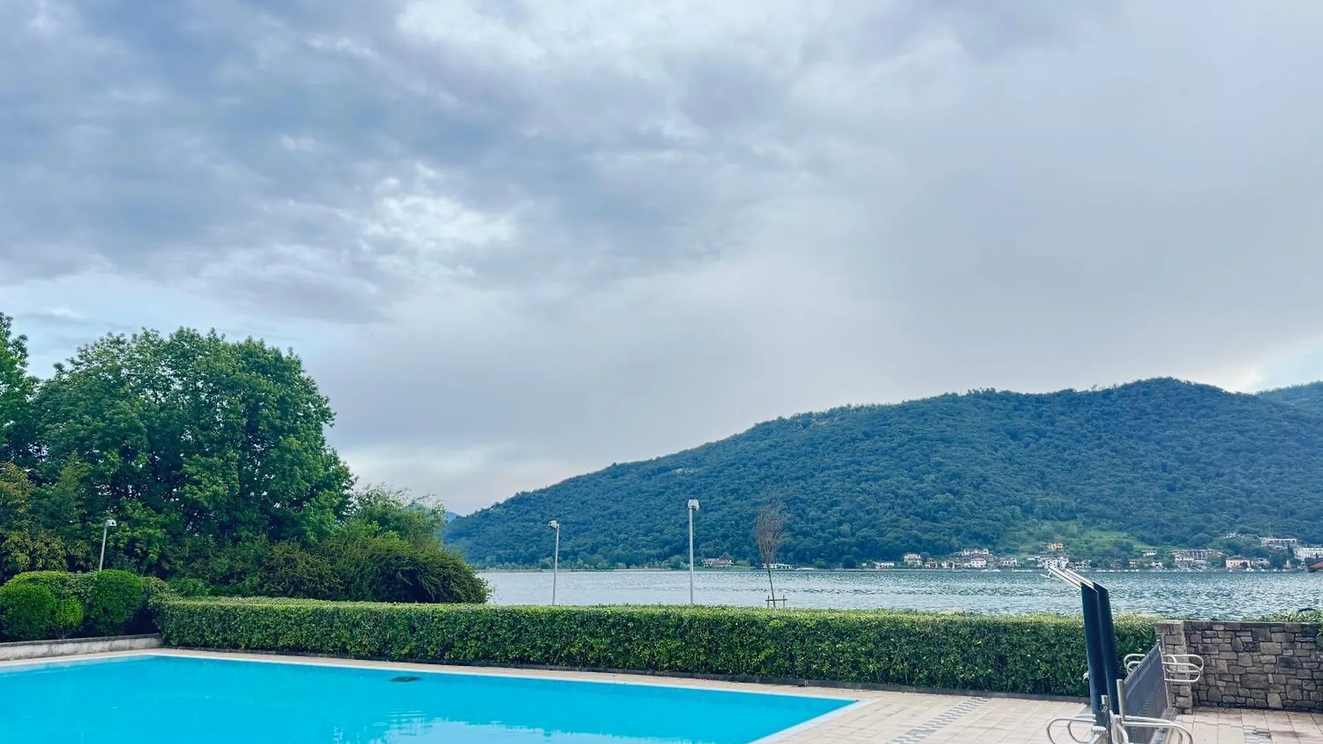 La Vita Lakeview - Garden & Pool Italy
