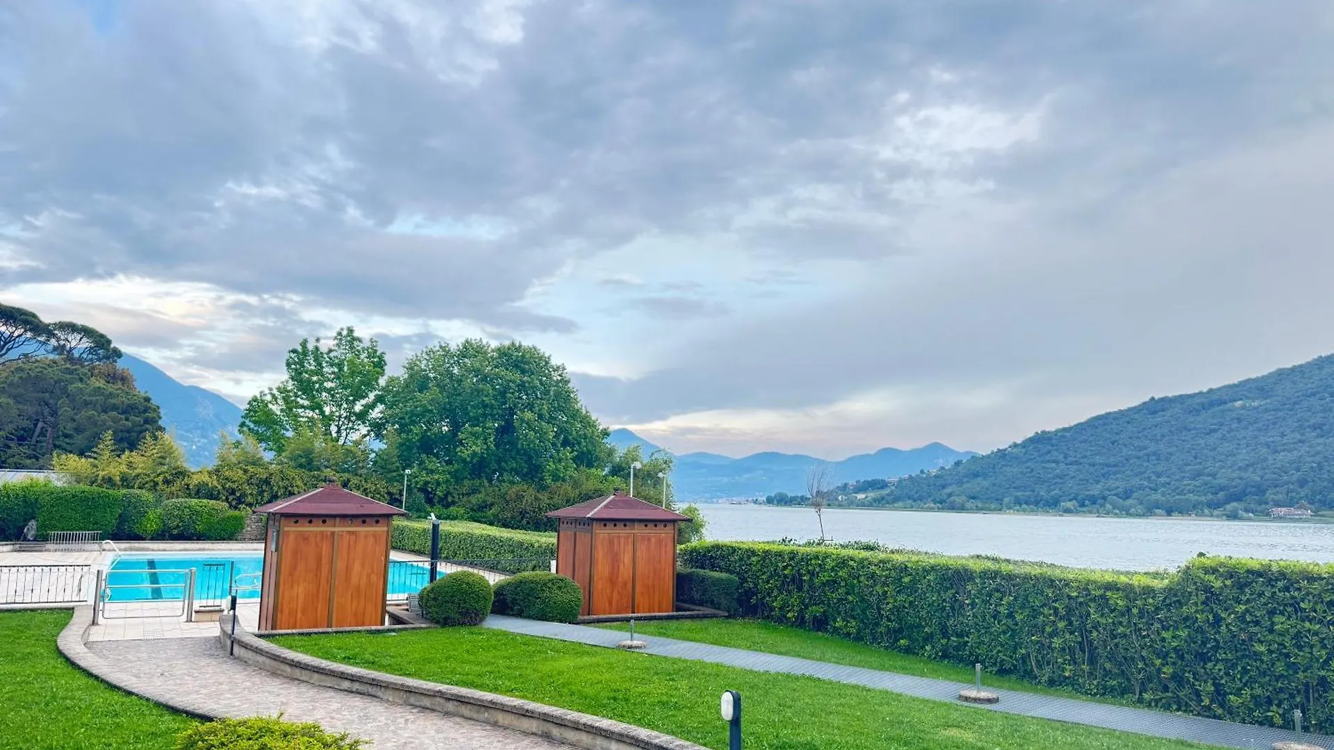 La Vita Lakeview - Garden & Pool 0*, Sarnico Italy