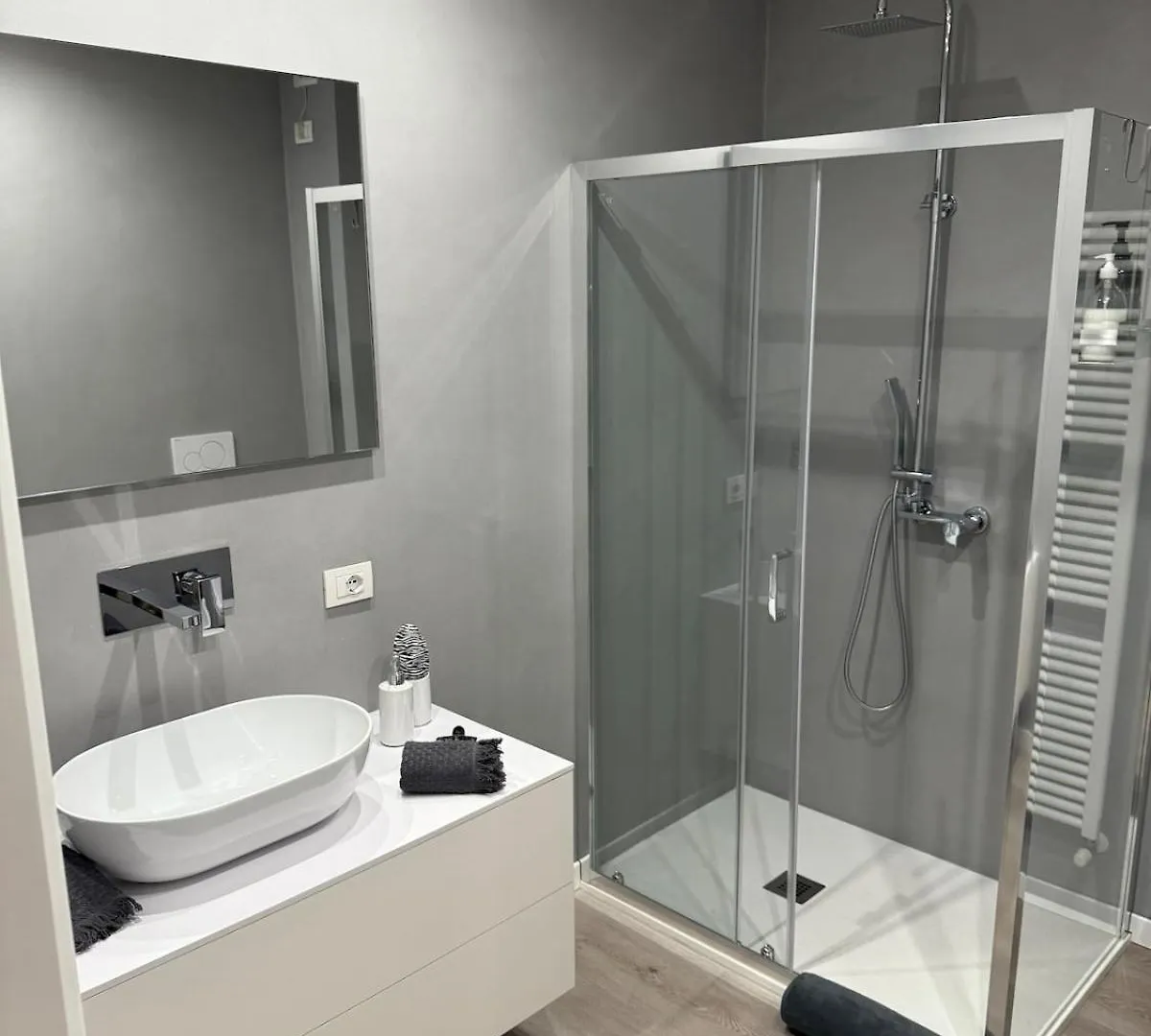 Apartment La Vita Lakeview - Garden & Pool Italy