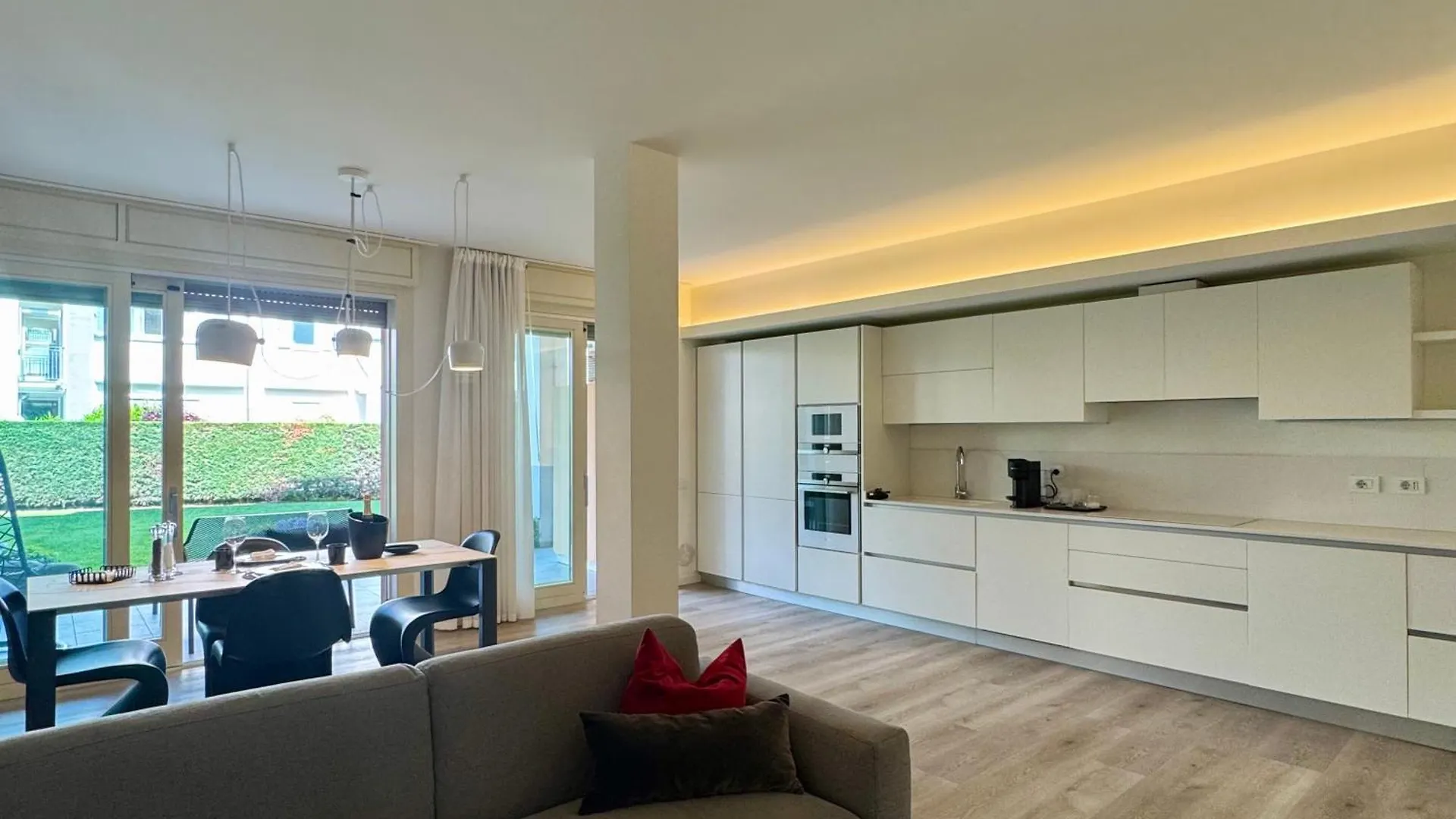 La Vita Lakeview - Garden & Pool Apartment Sarnico